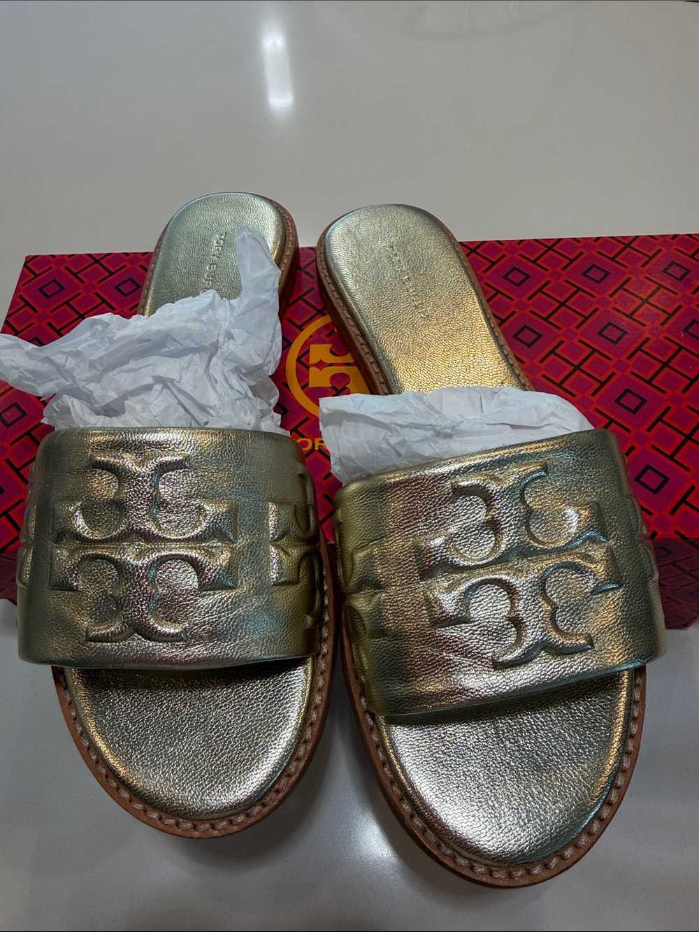 Tory Burch Orginal-Metallic Gold Slide Sandals - Women's Elegant Comfort - Picture 4 of 10